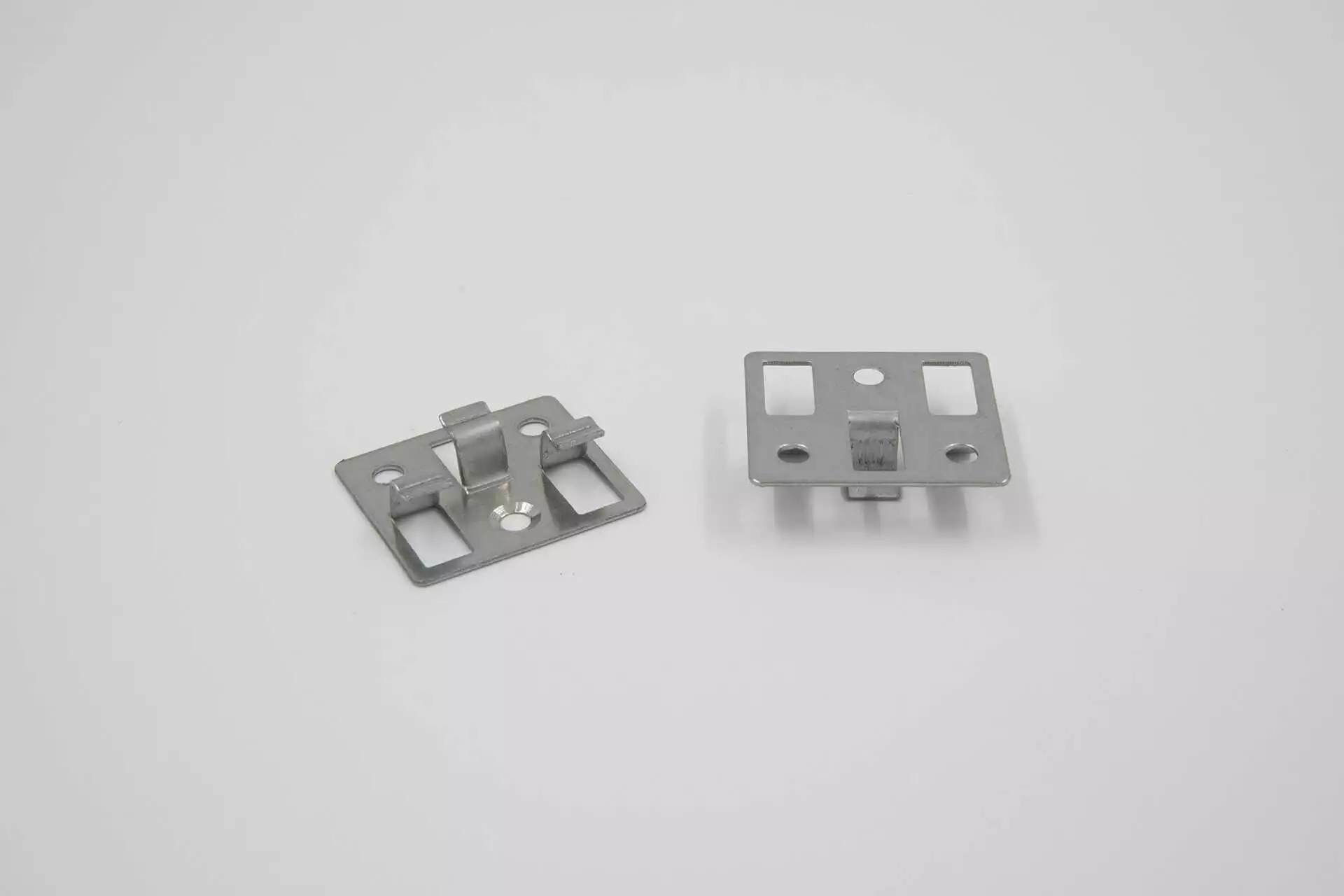 METAL DECKING CLIPS - Image 0