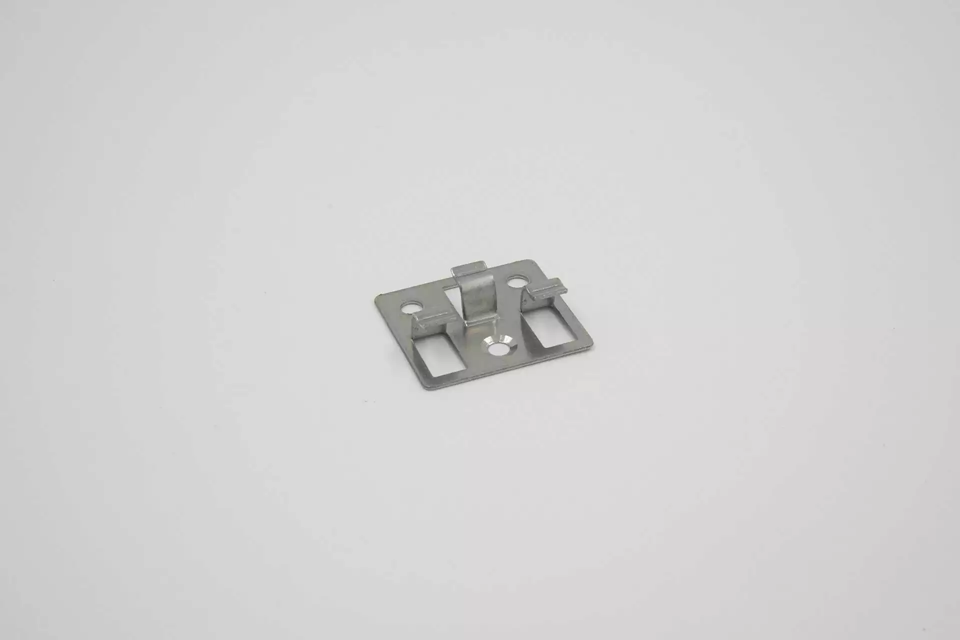 METAL DECKING CLIPS - Image 1