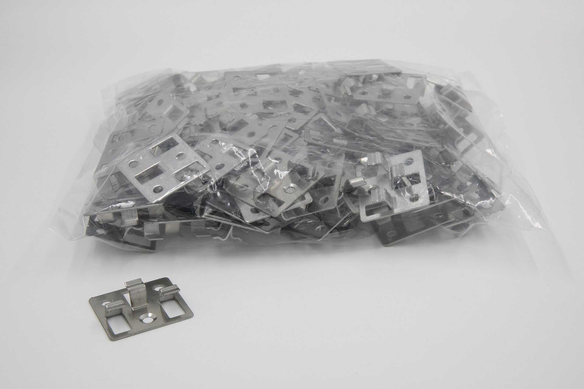 Clips Metalliques pour lame outdoor decking - Image 2