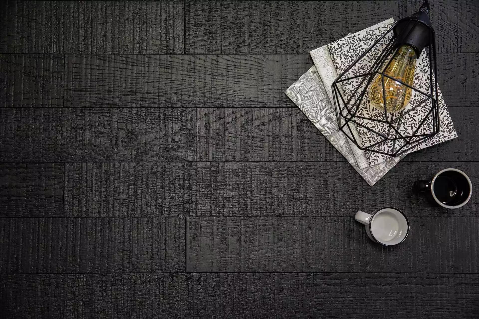 SAWN INTENSE BLACK SELECTION - Image 0