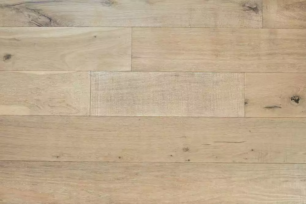 Ficelle Varnished