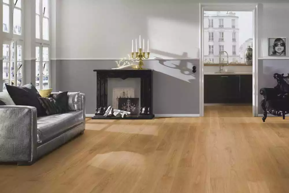 Parquet massif Nobless Vernis brossé largeur de 15 cm