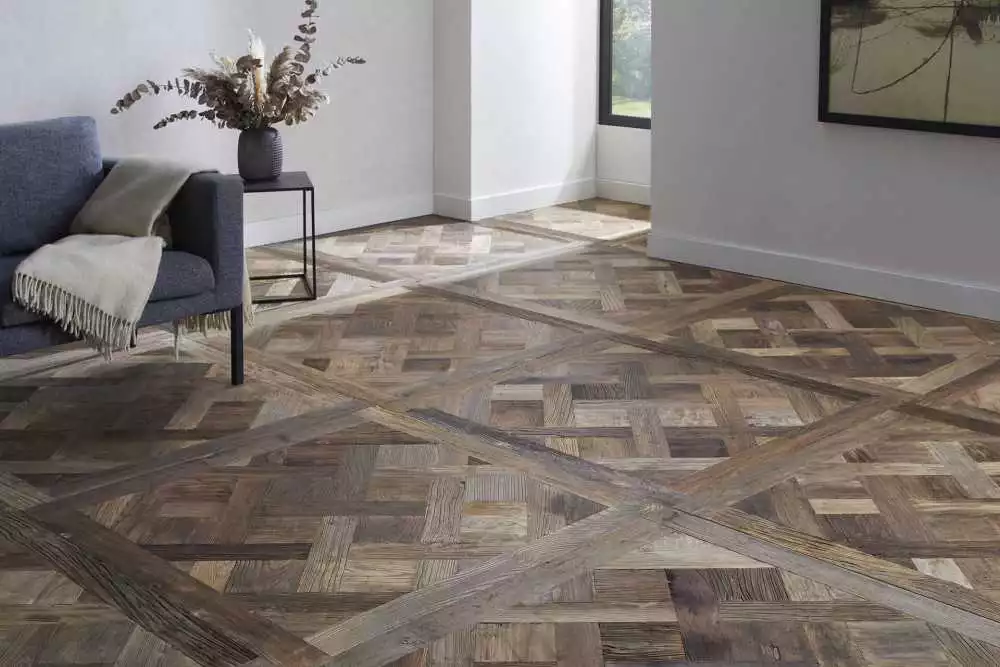 RECYCLED CENTENARY ELM VERSAILLES TILES