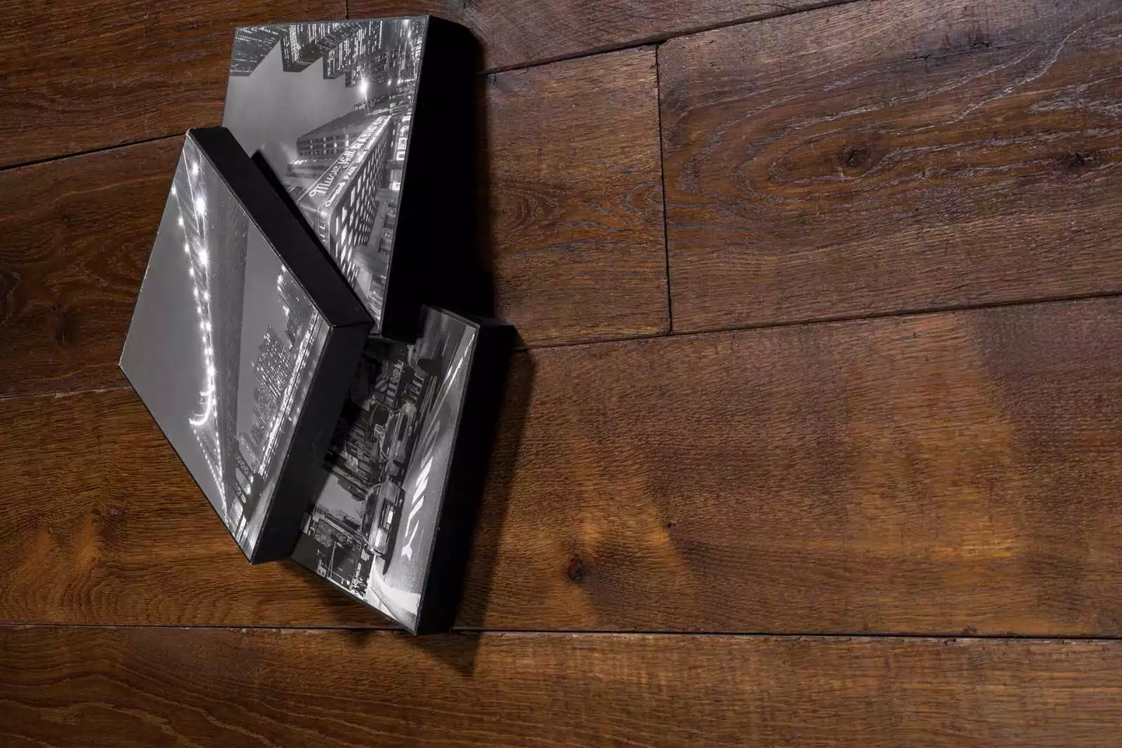 Parquet massif chêne de l'est Brun manoir ciré - PA95, parquet massif pas cher