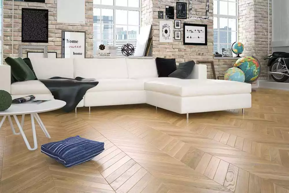 parquet en chene massif Point De Hongrie Nobless vernis naturel