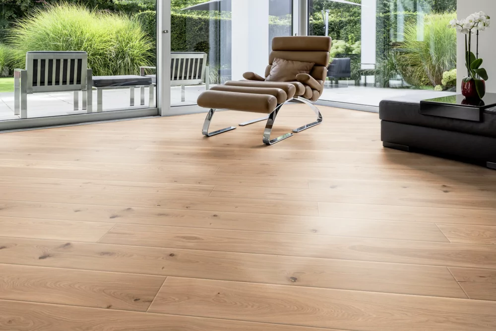 Parquet massif Chene Rustique vernis INVISIBLE, parquet pas cher