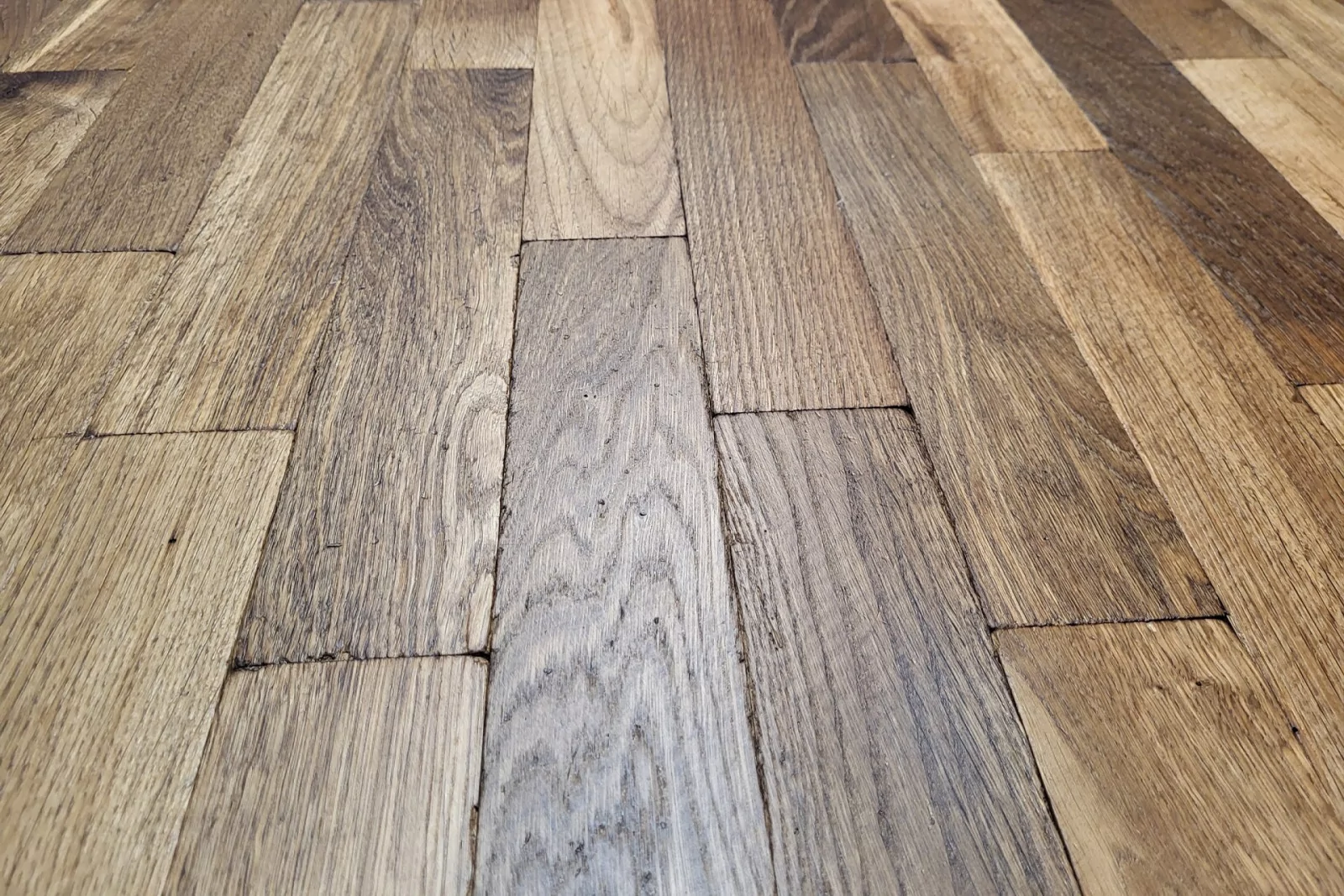 Parquet Chêne massif - Les Classics country VERNIS NATUREL - Ep.14 x 140